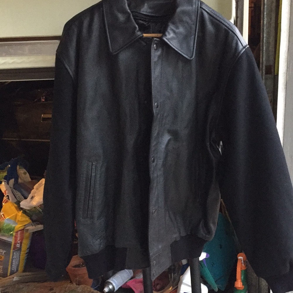 NEW warm leather varsity REAL WOOL SLEEVES BIG
Less than used ones